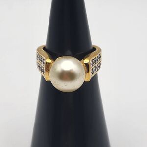 Edco Gold Tone Faux Pearl & CZ Ring (5)